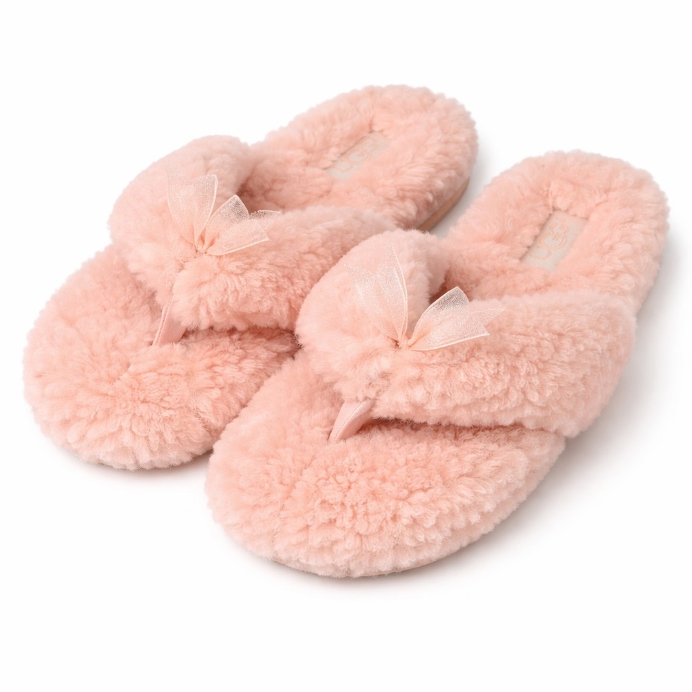 UGG Soft Pink Sheepskin Footwear Size 6